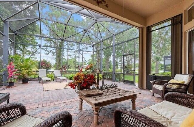 Building Photo - 9400 Briarcliff Trace