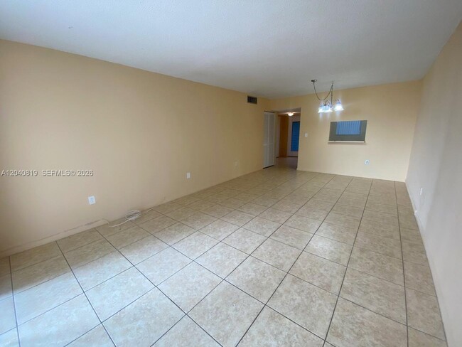 Building Photo - 1810 SW 81st Ave
