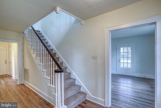 Building Photo - 1031 S Dupont Blvd