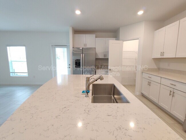 Building Photo - 13413 Sunset Sapphire Ct