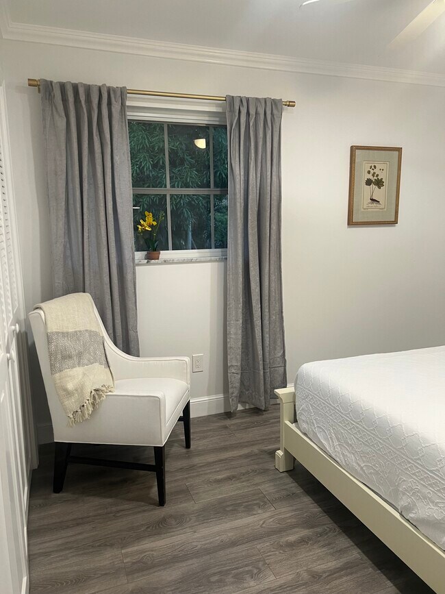 Building Photo - 9080 Peebles Rd