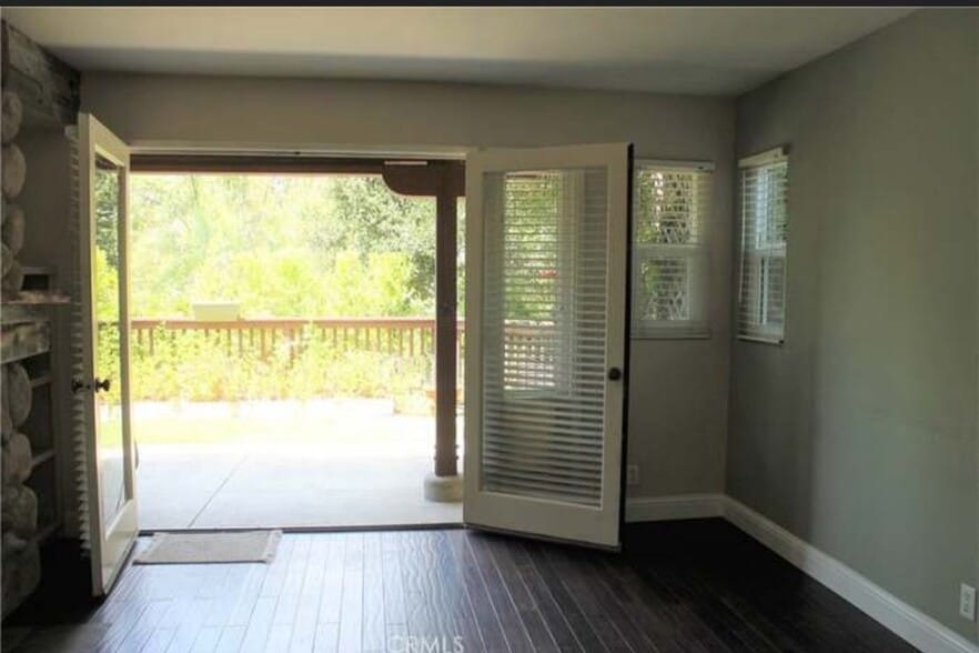 Building Photo - 1 Aubrieta