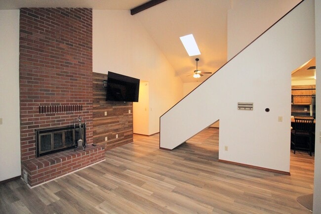 Building Photo - 13360 SW Gallop Ct