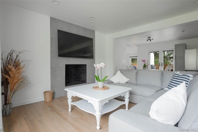 Building Photo - 17 Underhill Dr