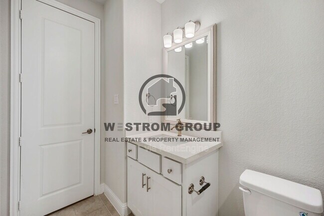 Building Photo - 430 Cherry Laurel Dr