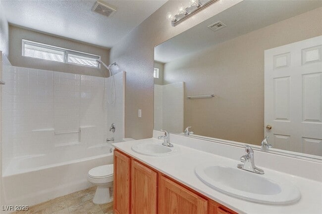 Building Photo - 10940 Salernes St