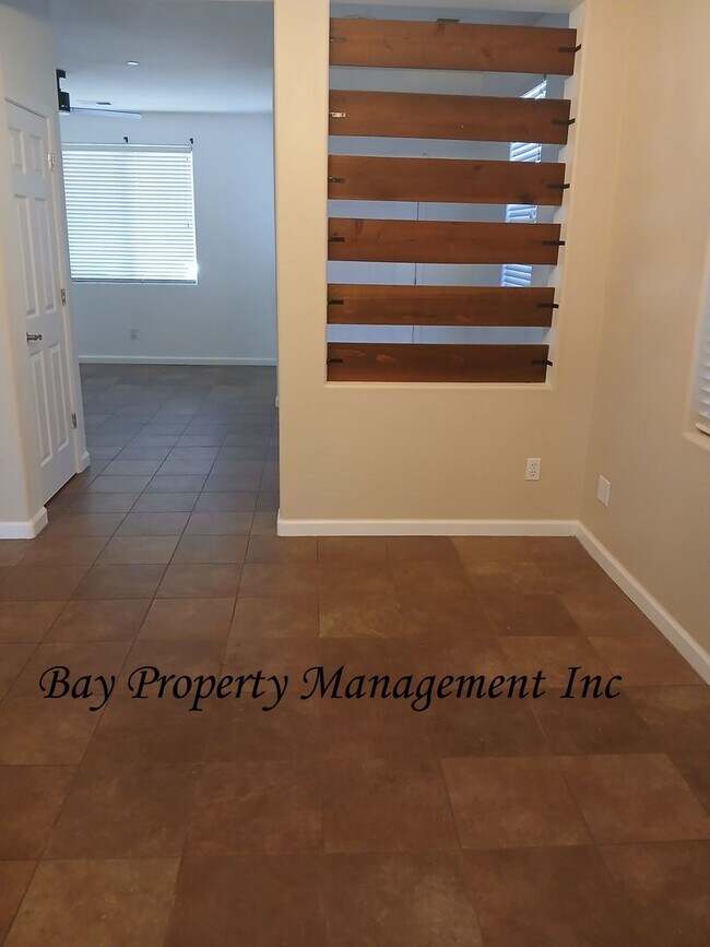 Building Photo - 380 Barolo Cir