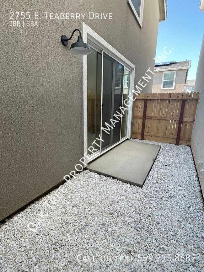 Building Photo - 2755 E Teaberry Dr