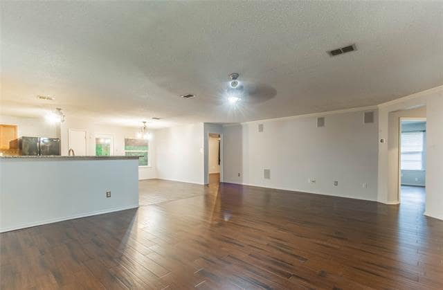 Building Photo - 13808 Canyon Ranch Rd