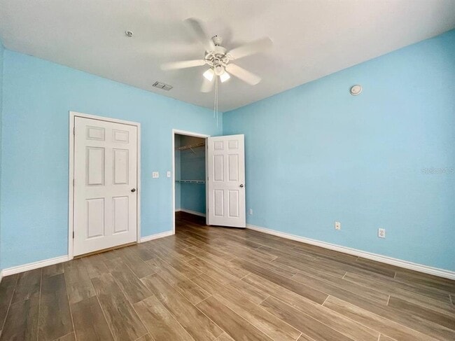 Building Photo - 4333 Bayside Village Dr