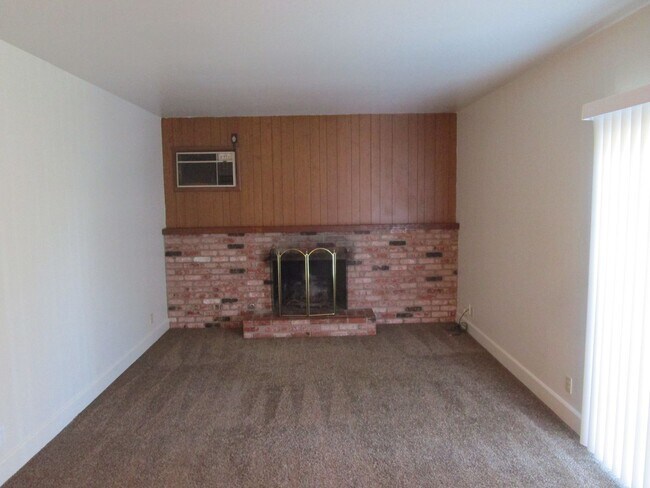 Building Photo - 2039 Barbour Dr