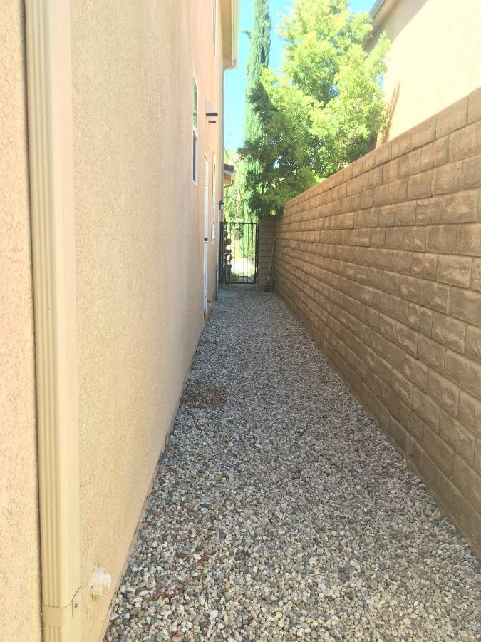 side yard - 19988 Via Joyce Drive