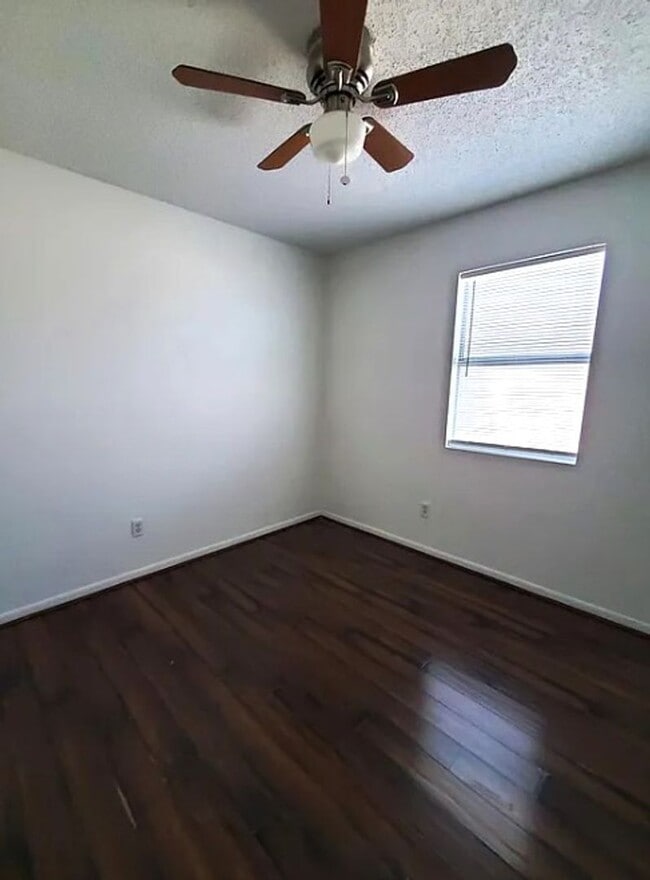 Building Photo - 4bd/2.5ba in Killeen Tx