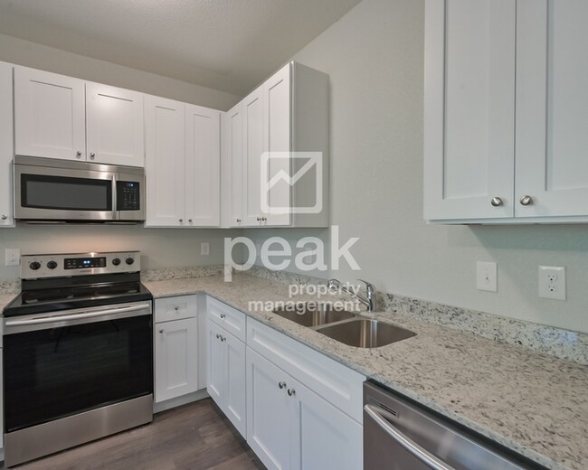 Building Photo - $1500! BEAUTIFUL 2 Bedroom in FORT WORTH!