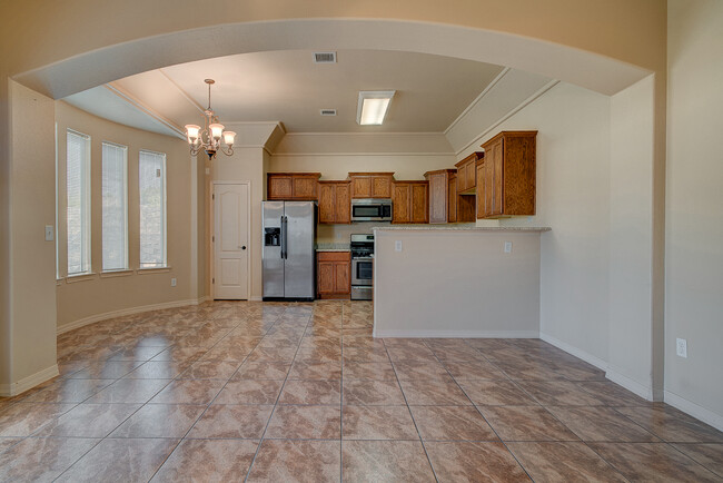 Building Photo - Eastside 3 Bedroom 2.5 Bath