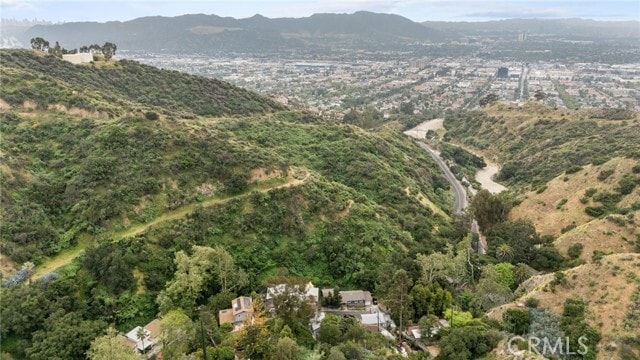 Building Photo - 721 Country Club Dr