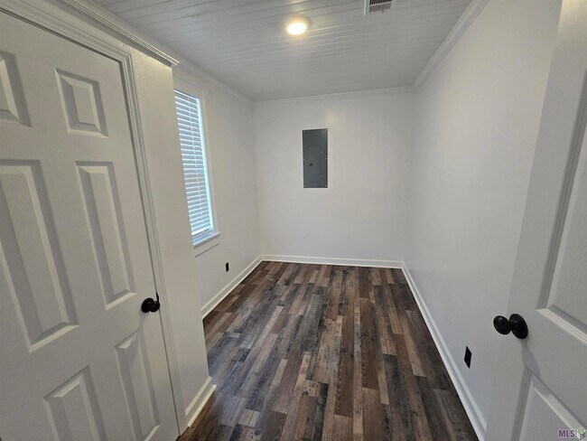 Building Photo - 2145 N 38th St