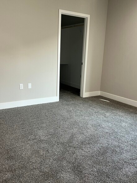Building Photo - 5302 Hawkwatch Ln