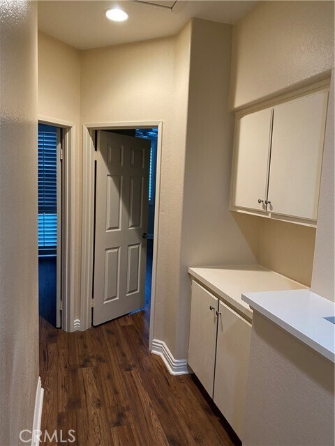 Building Photo - 1121 S Positano Ave