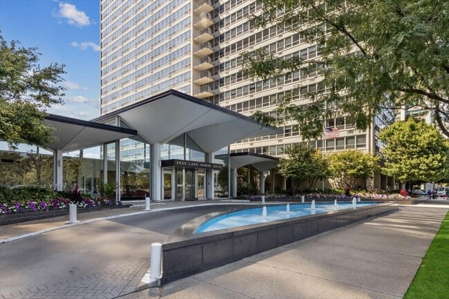Building Photo - 3550 N Lake Shore Dr