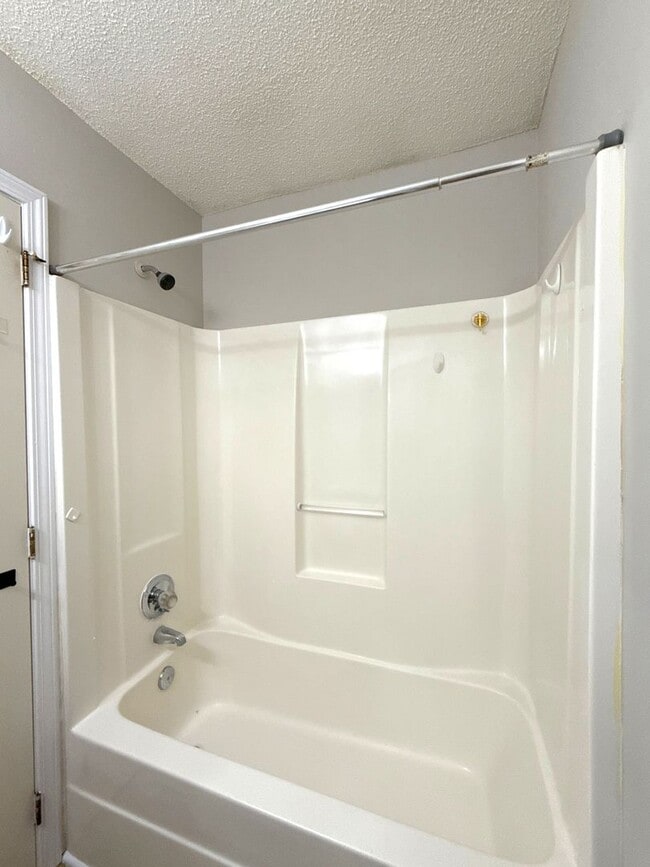 Building Photo - 3214 Atlas Dr