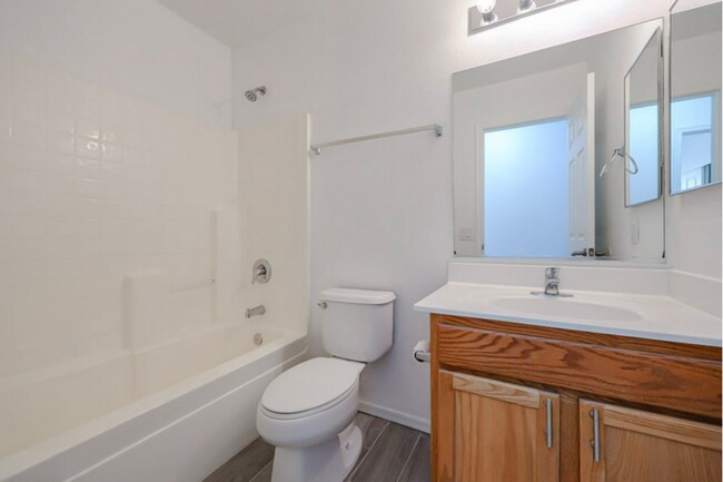 Building Photo - 4Bed/2Bath House in Buckeye! Move-In Ready on 06/04/2026!