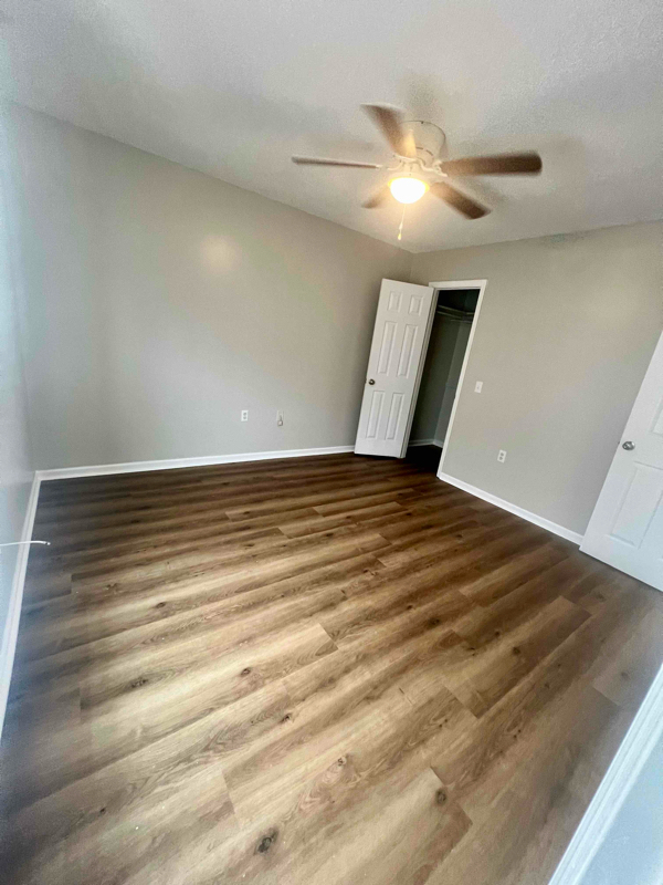 Building Photo - 230 Lanier Dr