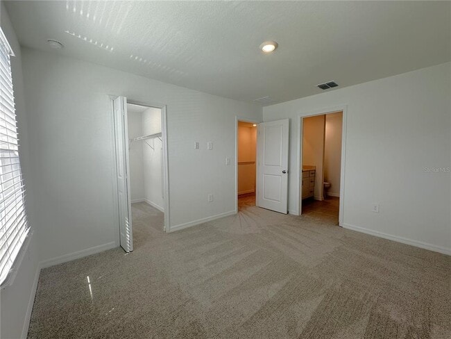 Building Photo - 28537 SWEET MEADOW Dr