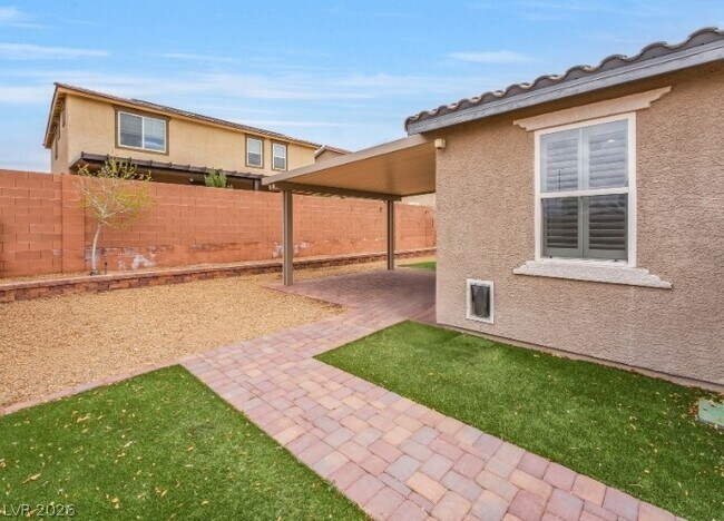 Building Photo - 3728 W Colton Ave