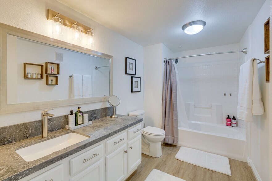 Building Photo - 3855 Elijah Ct