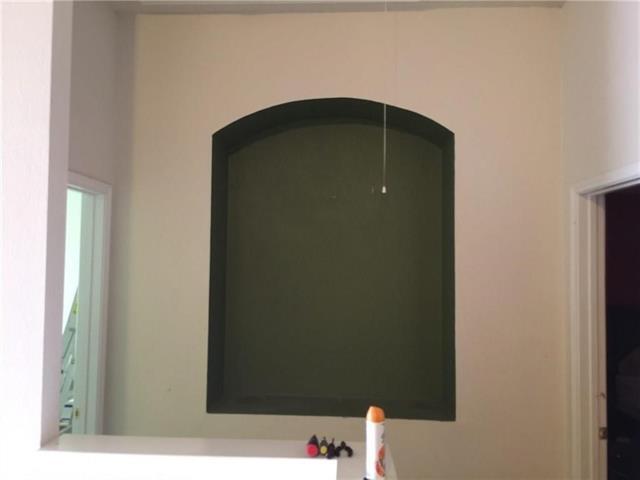 Building Photo - 5143 Autumn