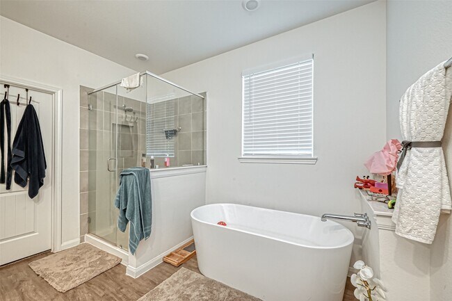 Building Photo - 9435 Klein Ln