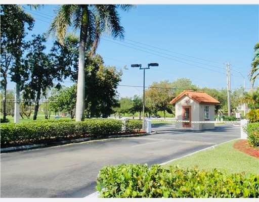 Building Photo - 8713 SW 5th St