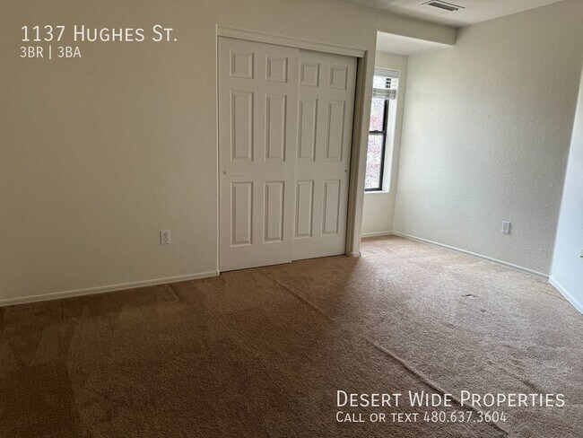 Building Photo - 1137 Hughes St