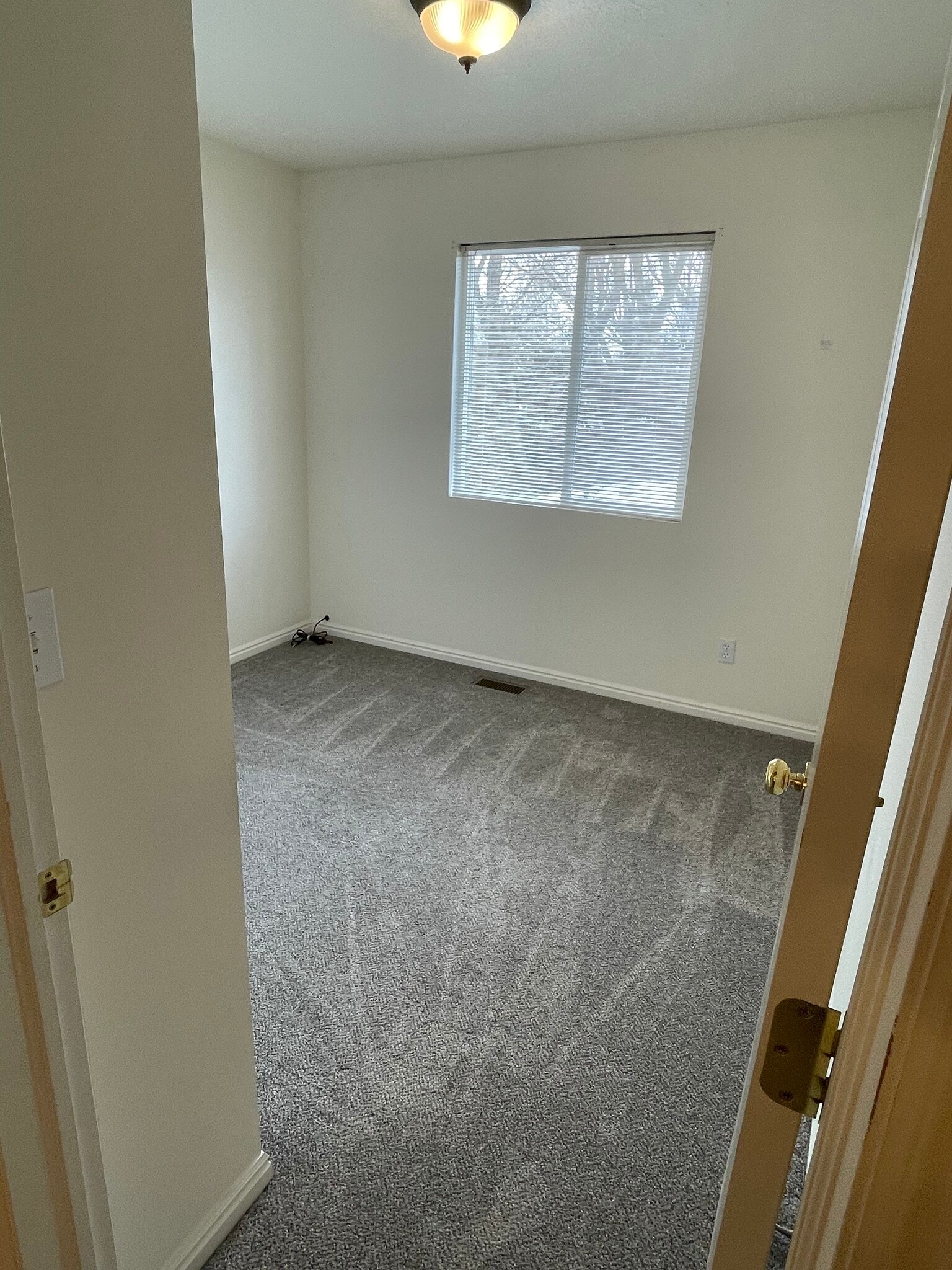 Bedroom 2 - 360 W 300 S