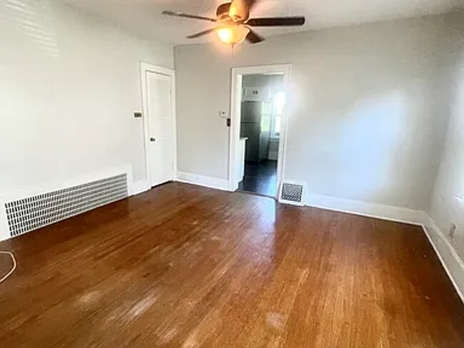 Building Photo - 818/820 N 47th St