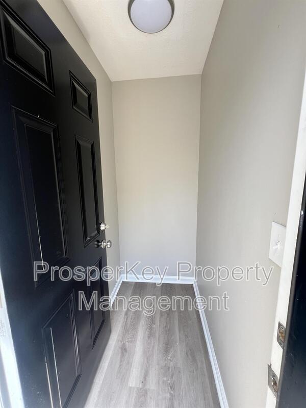 Building Photo - 6146 Hunter Ridge Cir