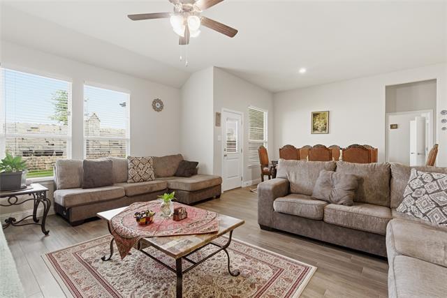 Building Photo - 1012 Kensington Wy