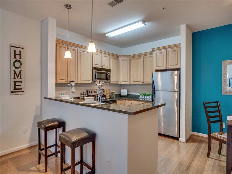 White Oak Apartments 1920 Dunlap Cres Chester VA 23836 Apartment Finder