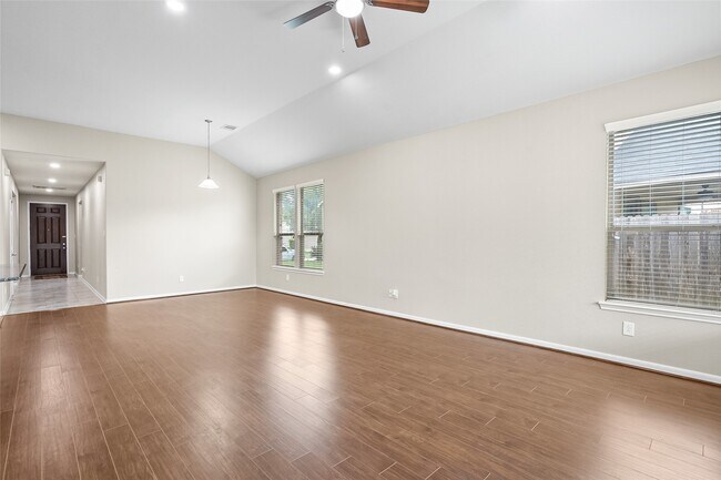 Building Photo - 6530 Bayliss Valley Ln