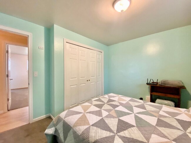 Building Photo - Space to Spare, Style to Love