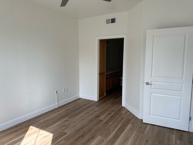 Building Photo - 330 Las Colinas Blvd E