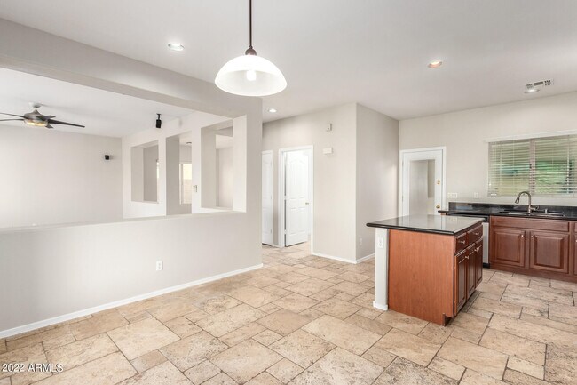 Building Photo - 9130 W Cypress St