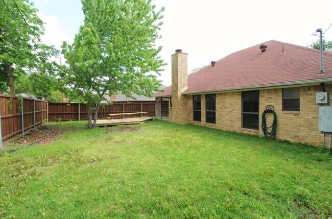 Building Photo - 6506 Impala Dr
