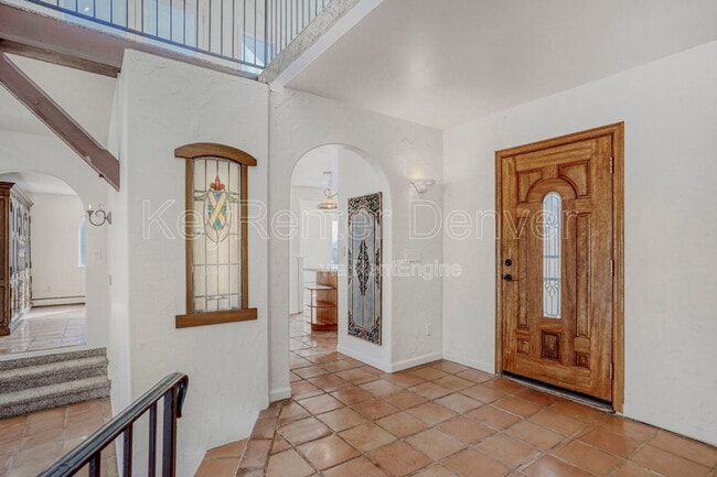 Building Photo - 990 Beech St