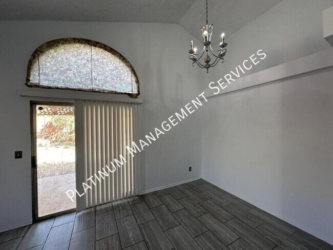 Building Photo - 36832 Goldenview Way
