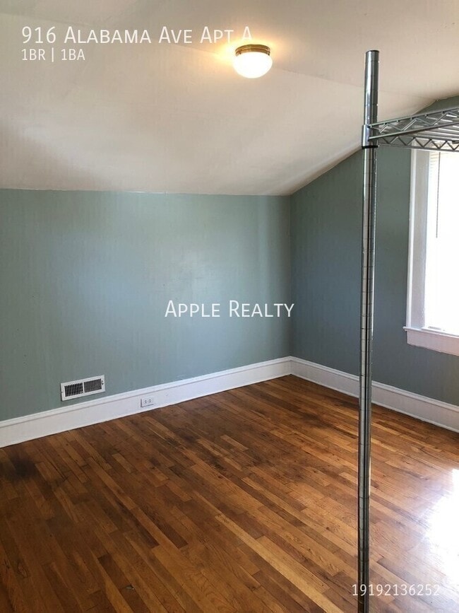 Building Photo - 916 Alabama Ave