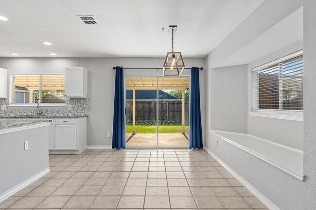 Building Photo - 2710 Stone Creek Ln