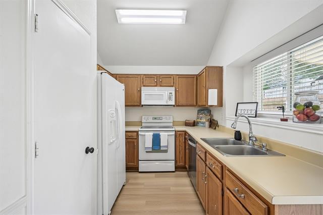 Building Photo - 924 Ramblewood Dr
