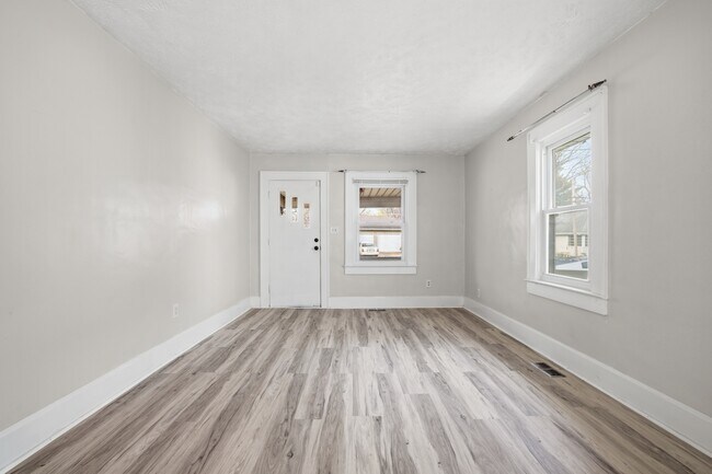 Building Photo - 1843 Ohio Ave